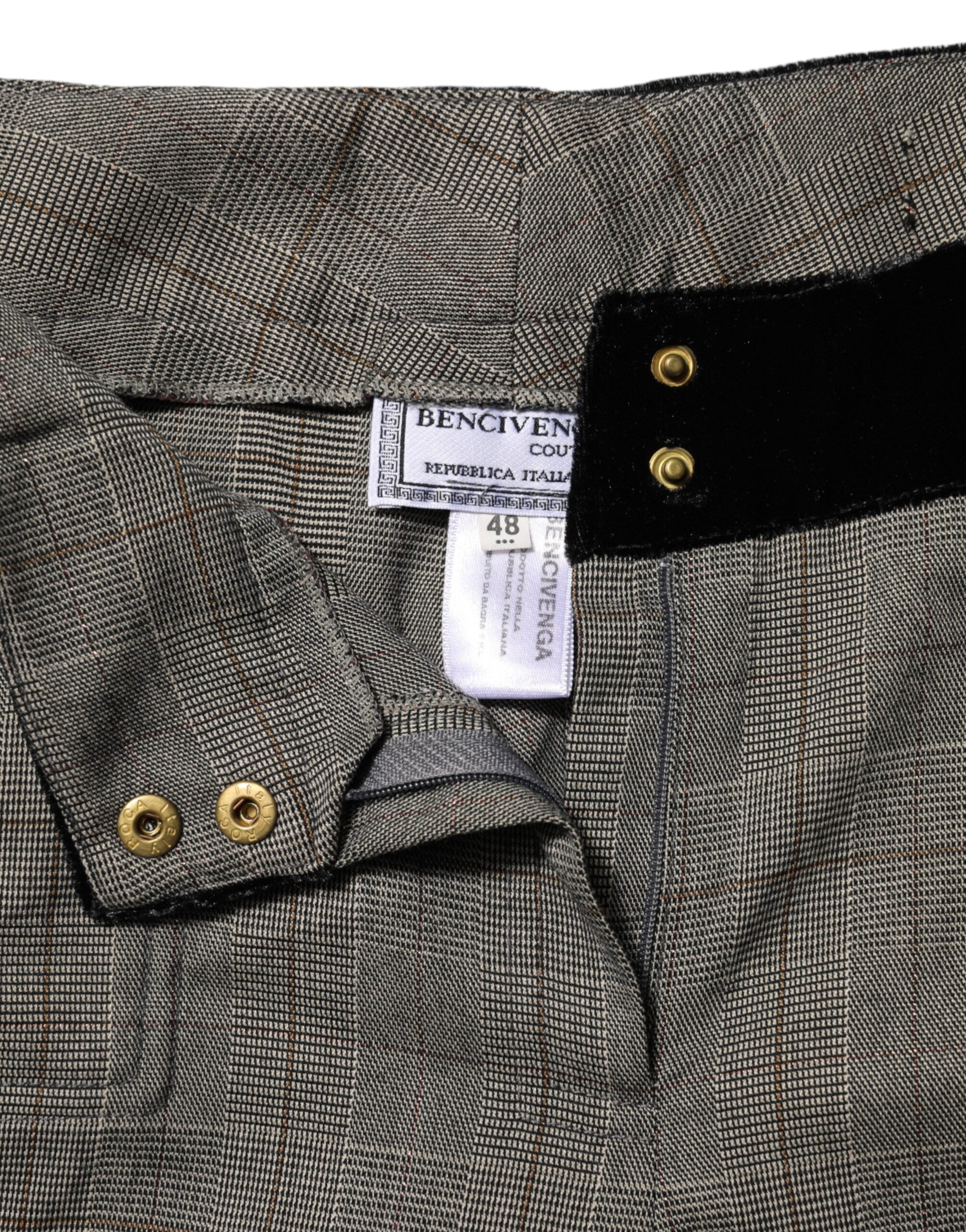 BENCIVENGA Graue Hose aus Wollmischung mit geradem Bein, Karomuster und Samtbund