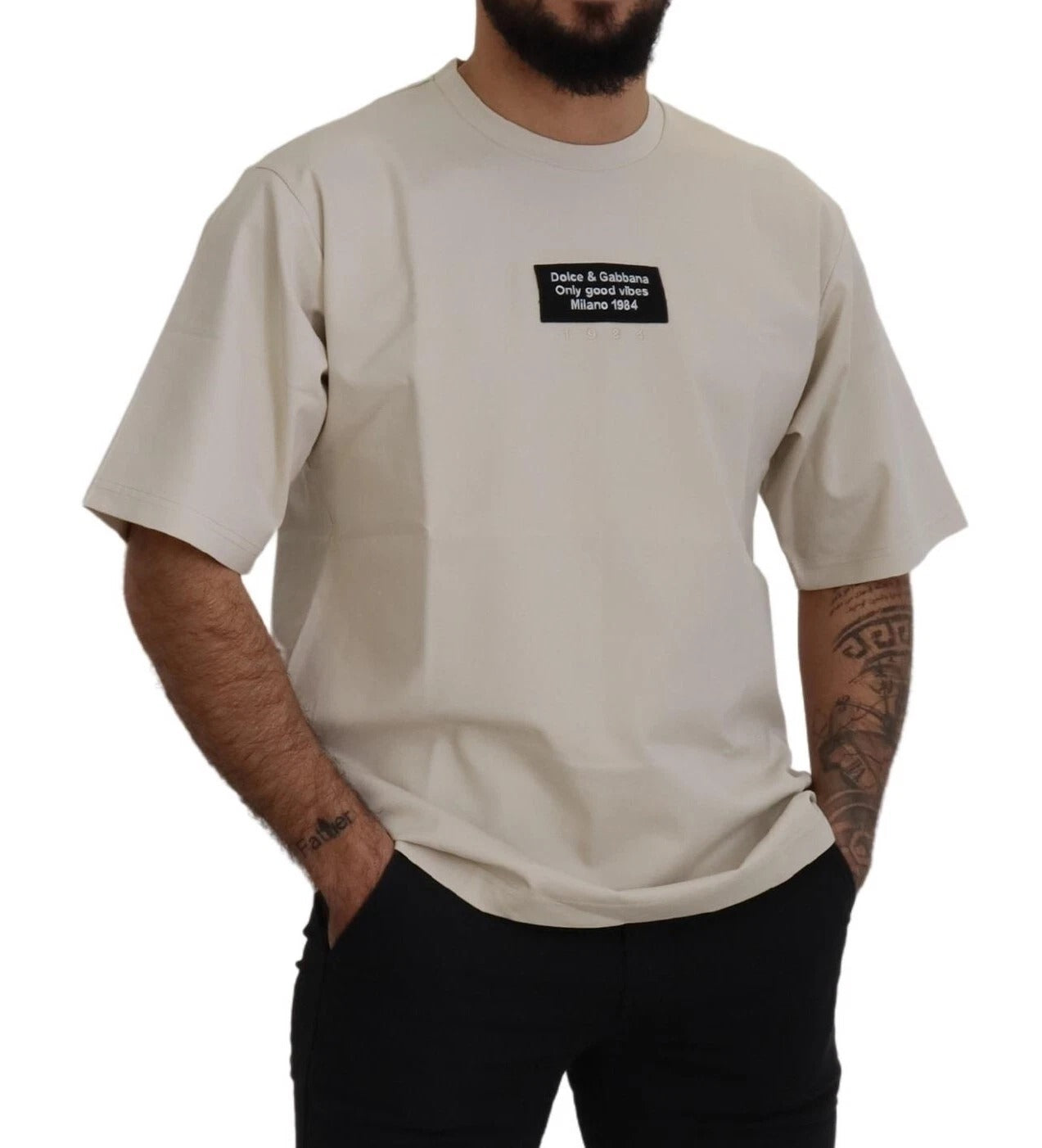 Dolce & Gabbana Elfenbeinfarbenes Baumwoll-T-Shirt mit Elfenbeinfarbenem Print und Rundhalsausschnitt