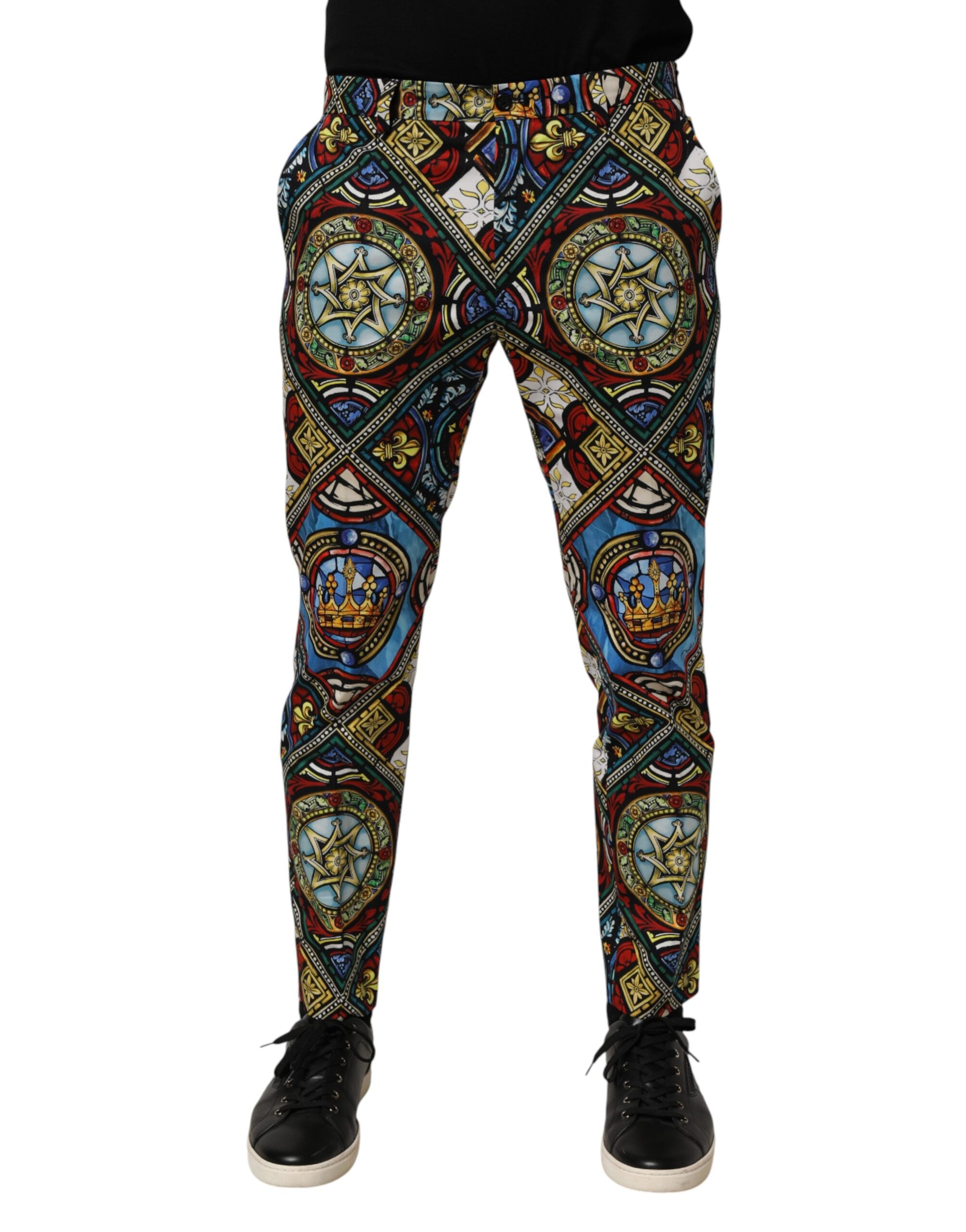 Dolce & Gabbana Herrenhose mit mehrfarbigem Aufdruck im Stil eines Buntglasfensters