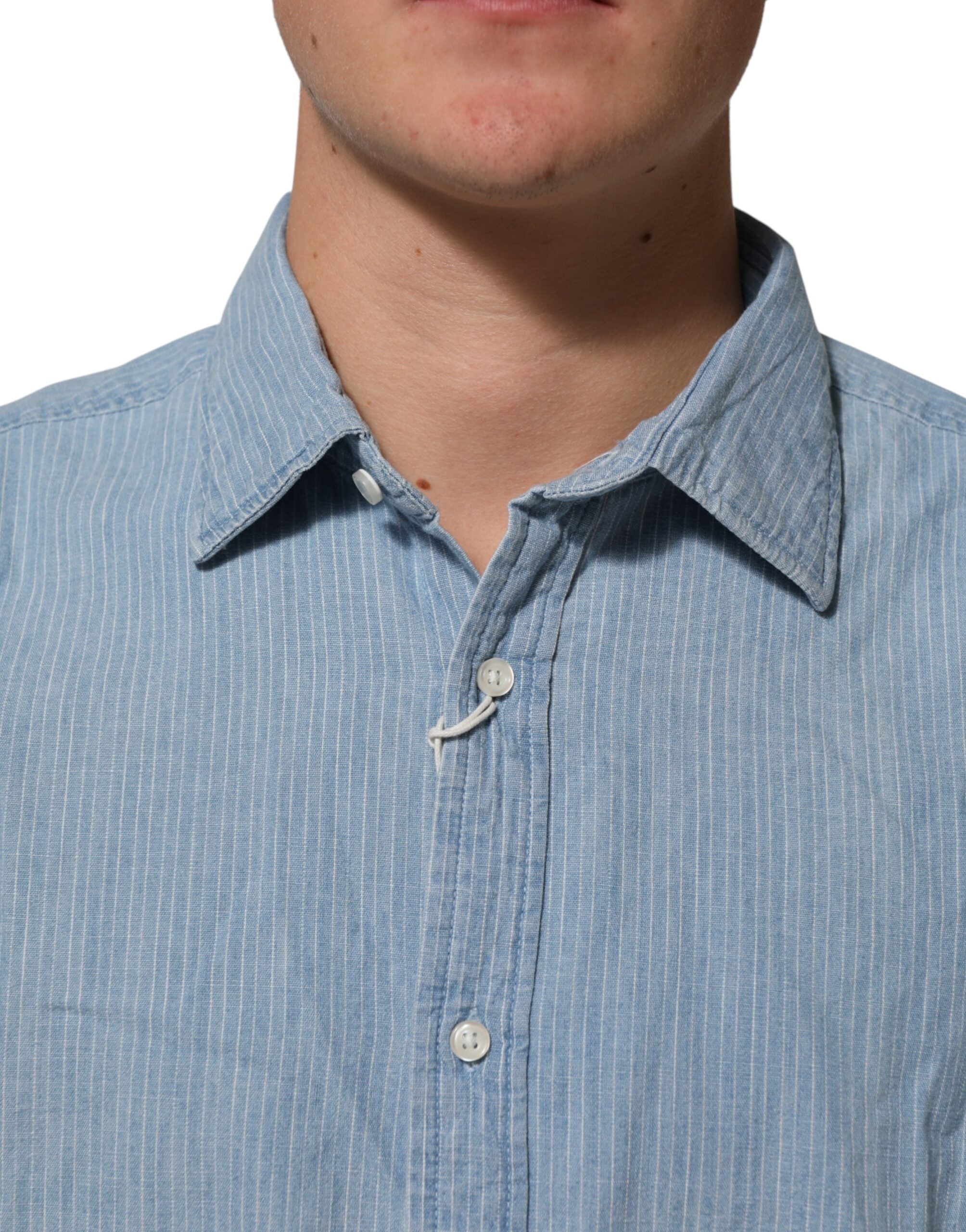 Deperlu Herrenhemd aus blauem Denim, normale Passform, Kragen, lange Ärmel