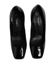 Dolce & Gabbana Schwarze Goldene Lackleder Logo Absätze Pumps Schuhe