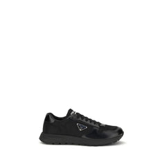Prada Schwarze Sneaker aus recyceltem Polyamid