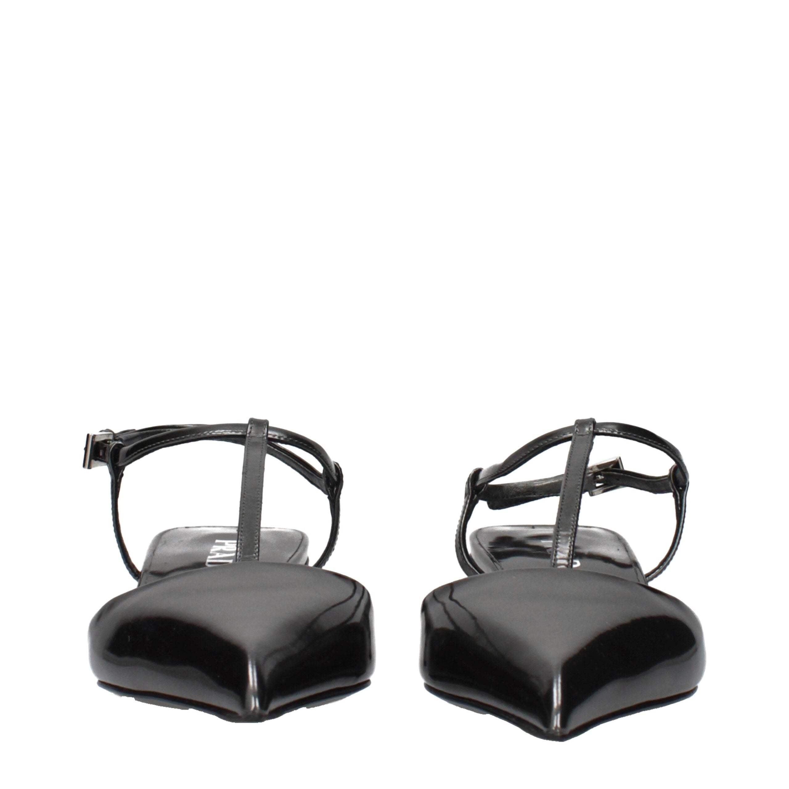 Prada Sandalen aus grauem Leder